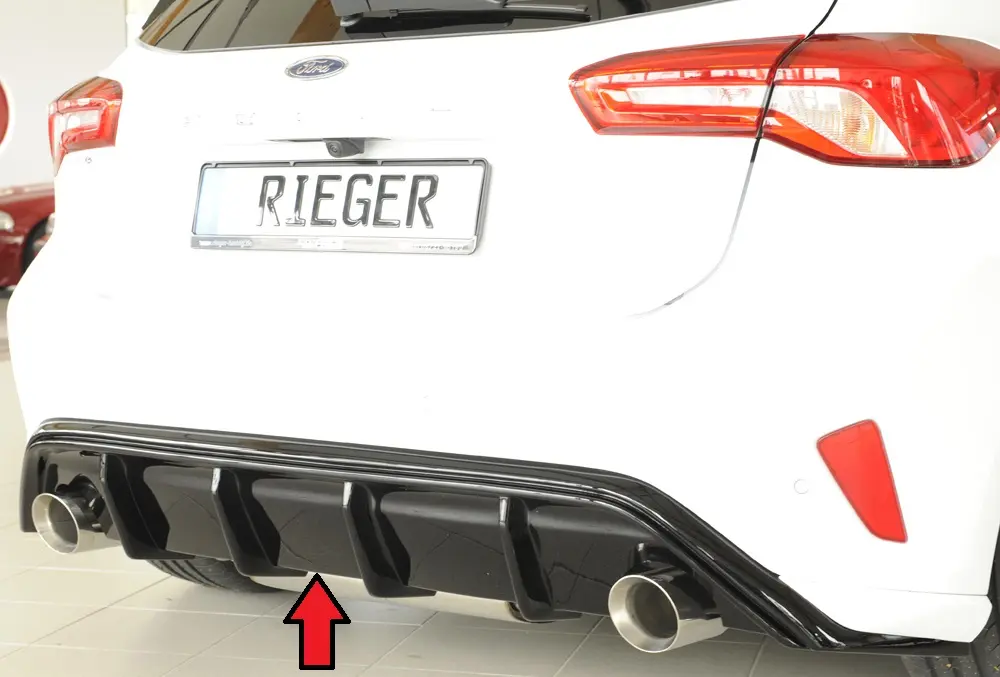 Rieger Heckeinsatz für Ford Focus MK4