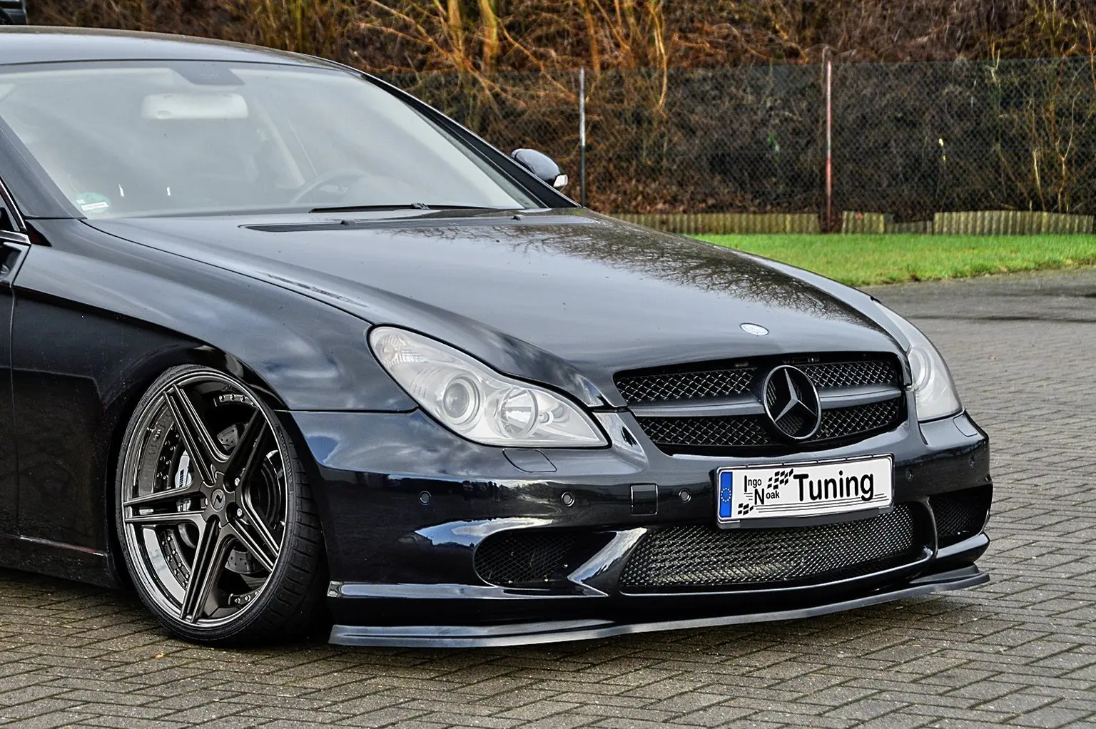 Ingo Noak CUP Frontspoilerlippe für CLS 219 CLS55 AMG CLS 63AMG Bj. 2004-2010