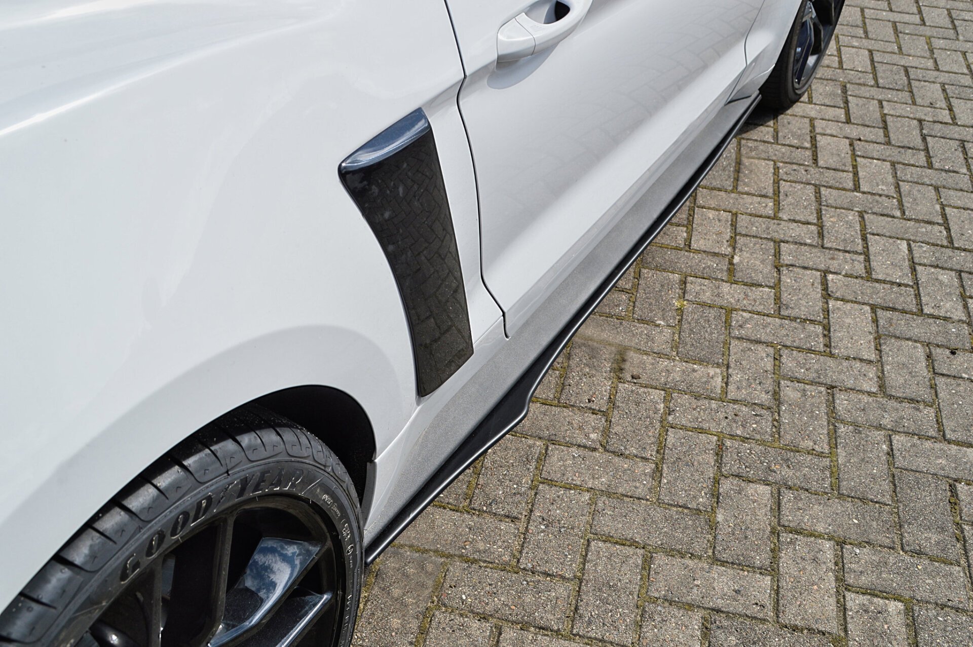 Ingo Noak Seitenschweller im Cup 2 Look für Ford Mustang GT ab 2014-