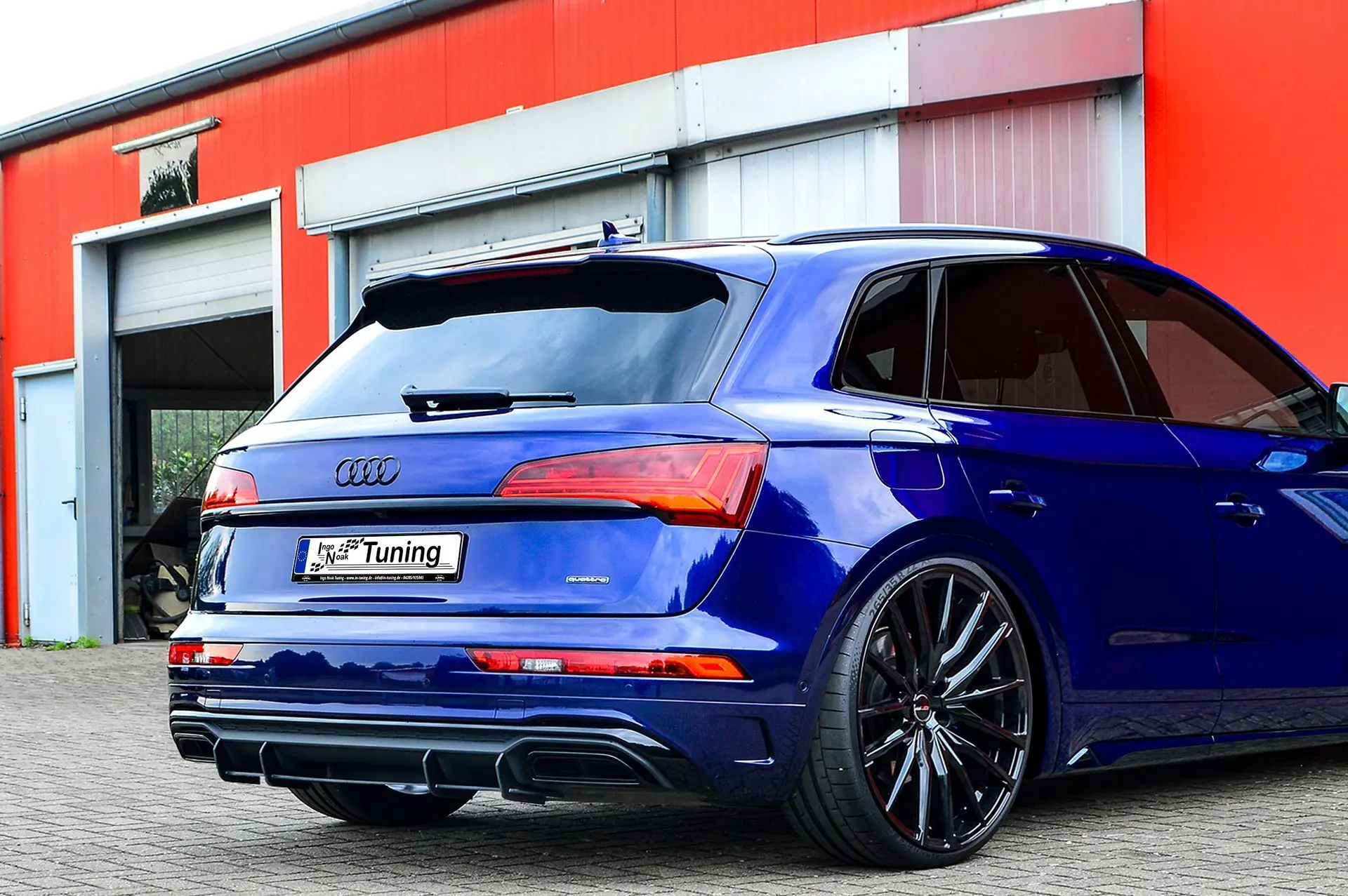 Ingo Noak Gefräster Heckansatz mit Finnen für Audi Q5 FYB mit S-Line
