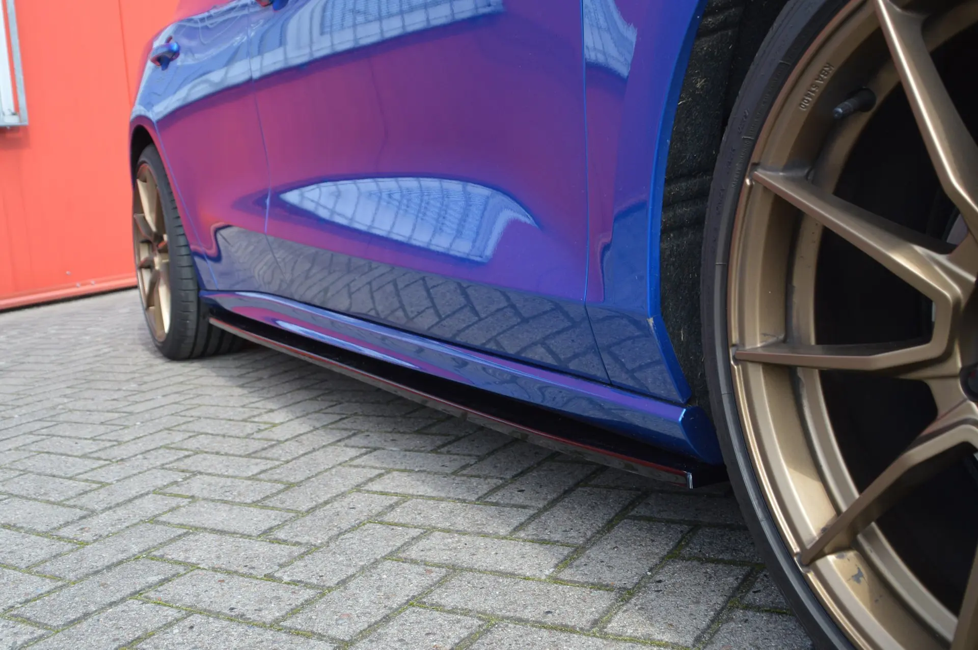 Ingo Noak CUP3 Seitenschweller für Ford Focus DEH ST-Line Bj. 2018-