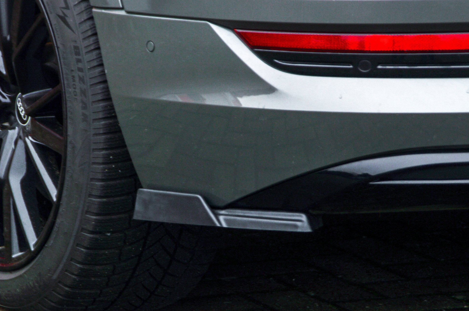 Ingo Noak Heckansatz Seitenteile mit Wing für Audi E-Tron Quattro