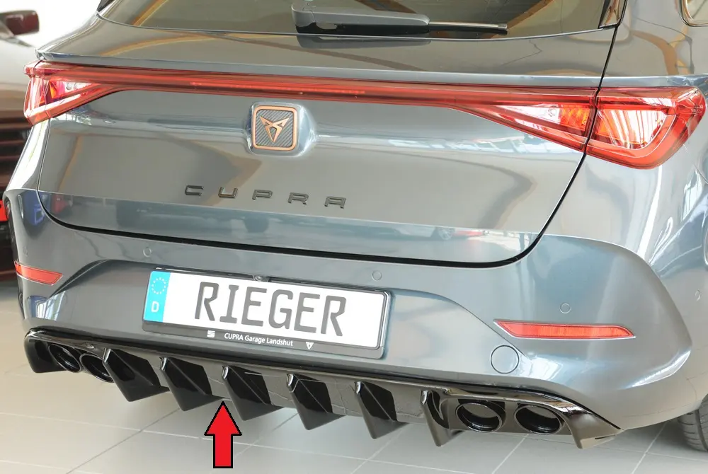 Rieger Heckeinsatz (für Fzg. mit AHK) für Seat Cupra Leon KL