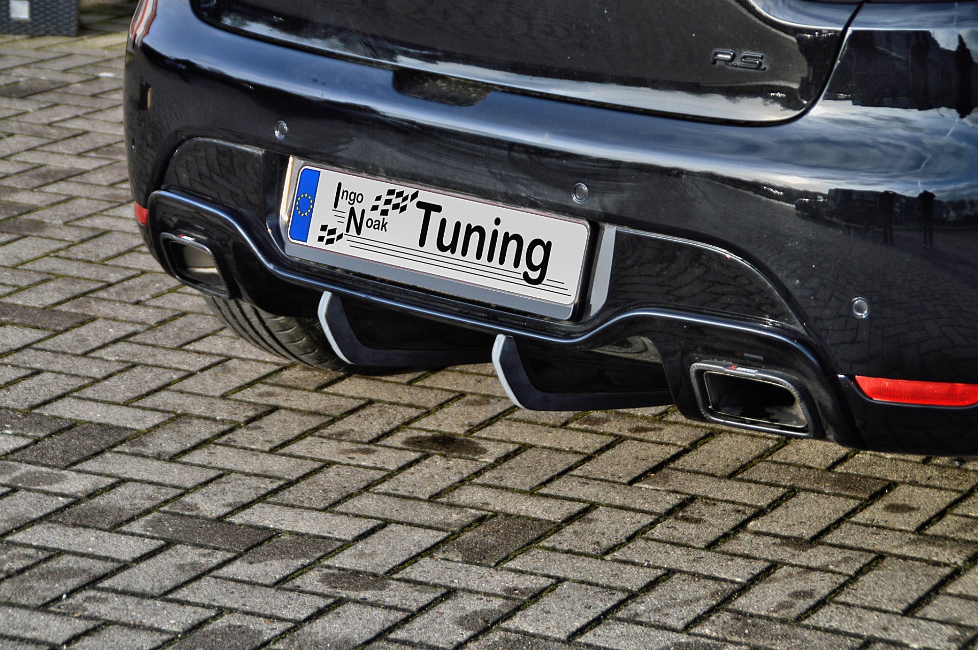 Ingo Noak Gefräßte Finnenverlängerung für Renault Clio 4 RS