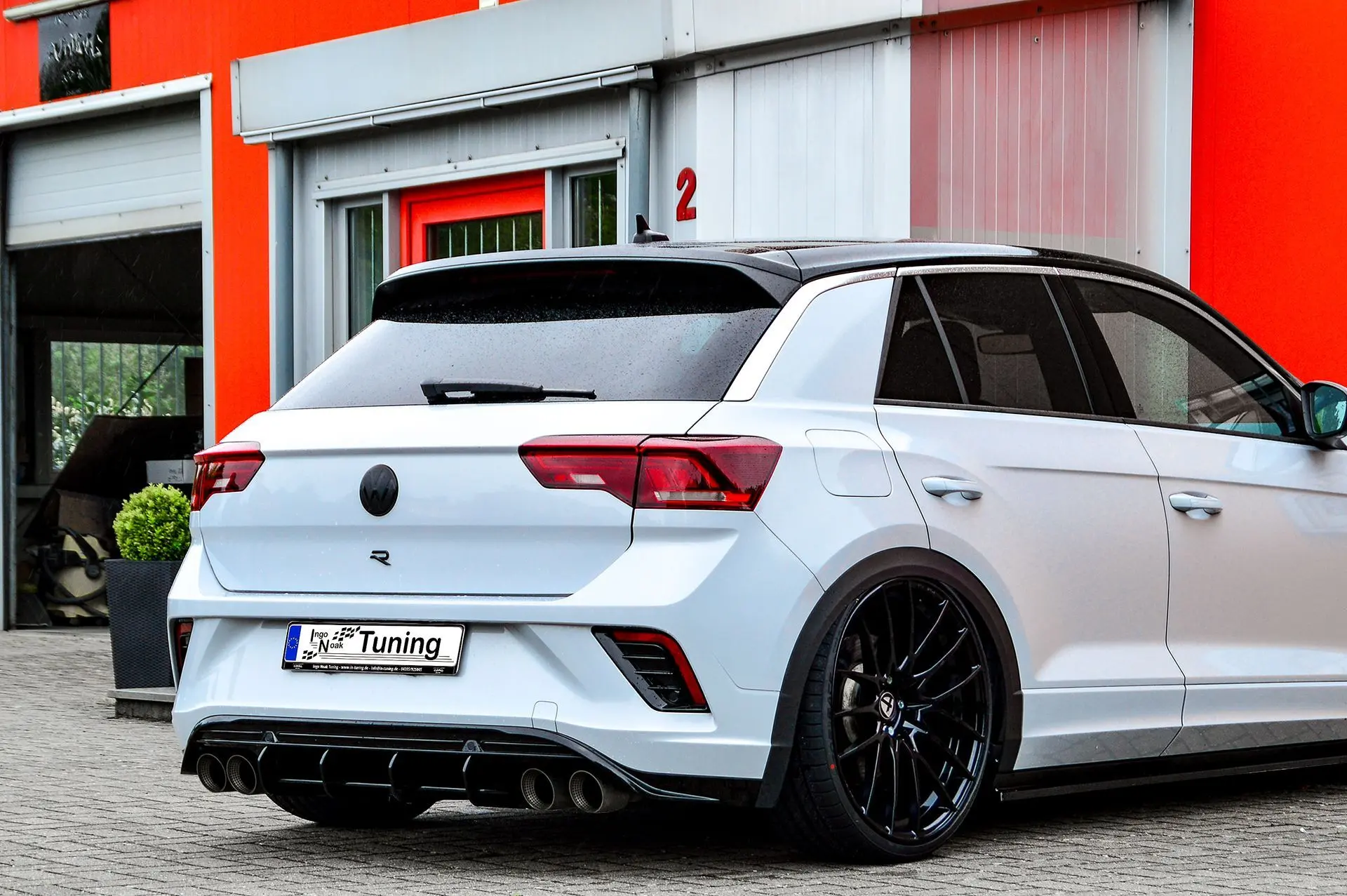 Ingo Noak Gefräster Heckdiffusor aus ABS für VW T-ROC R Bj.2019-2021