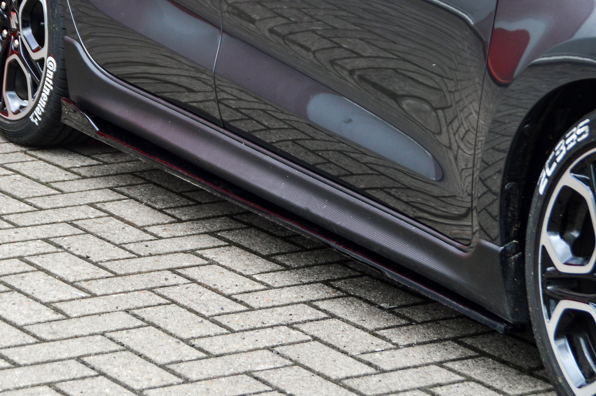 Ingo Noak Seitenschweller im Cup3 Look für Suzuki Swift SportRZ/AZ