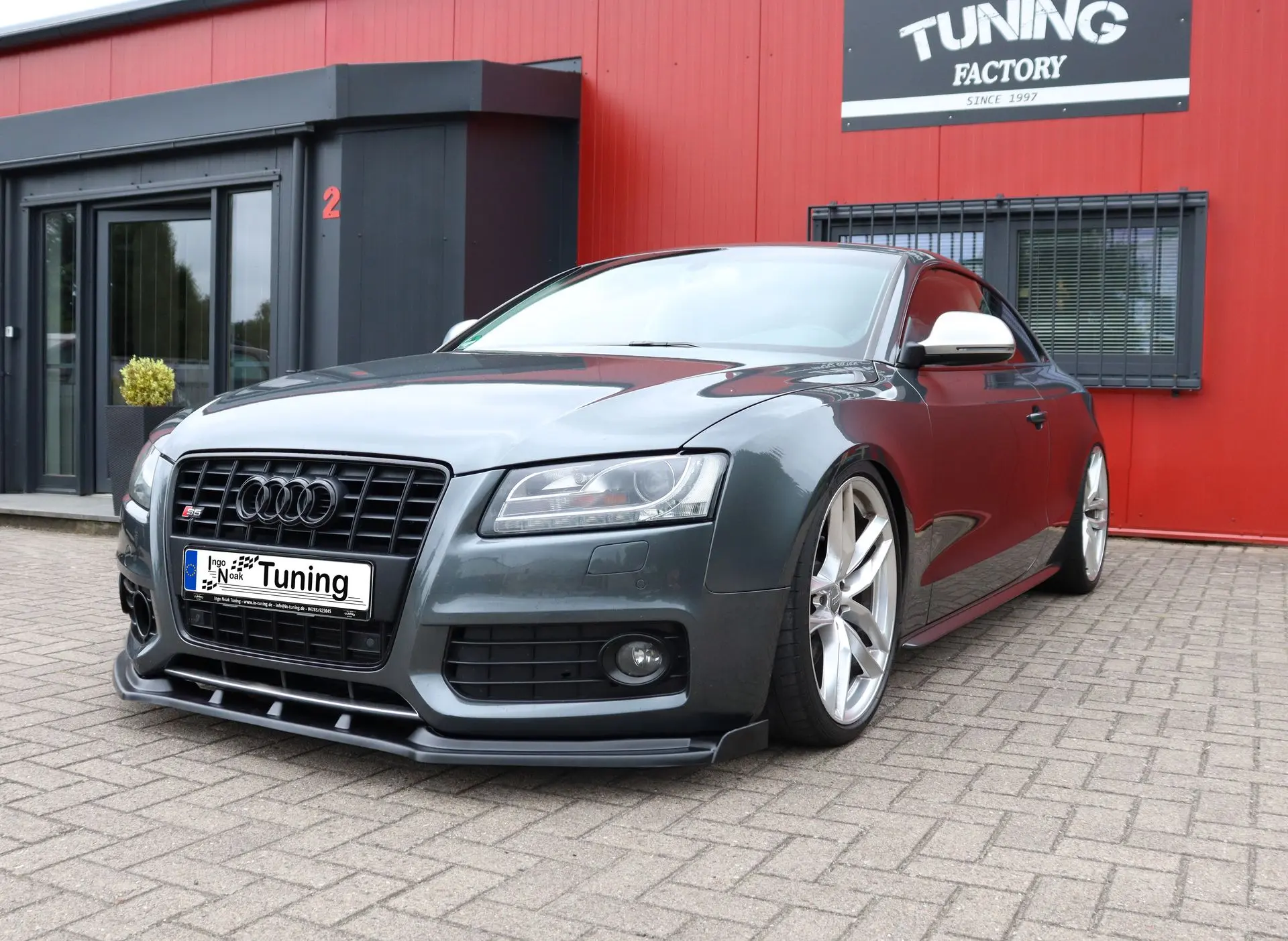 Ingo Noak Cuplippe Frontspoilerlippe mit Wings aus ABS für Audi A5 B8