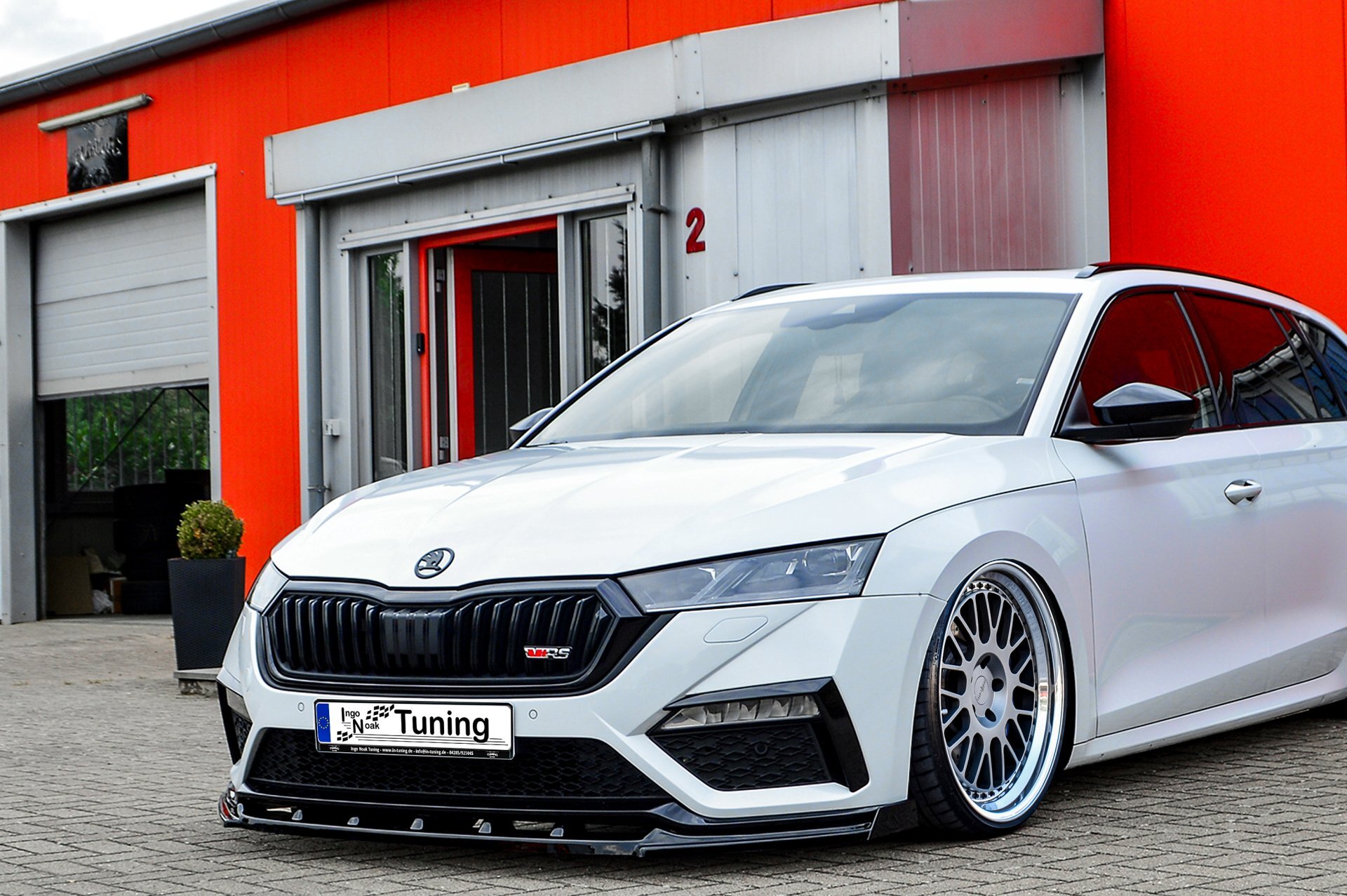 Ingo Noak Cup Frontspoilerlippe mit Wings für Skoda Octavia RS NX ab Bj.2020-