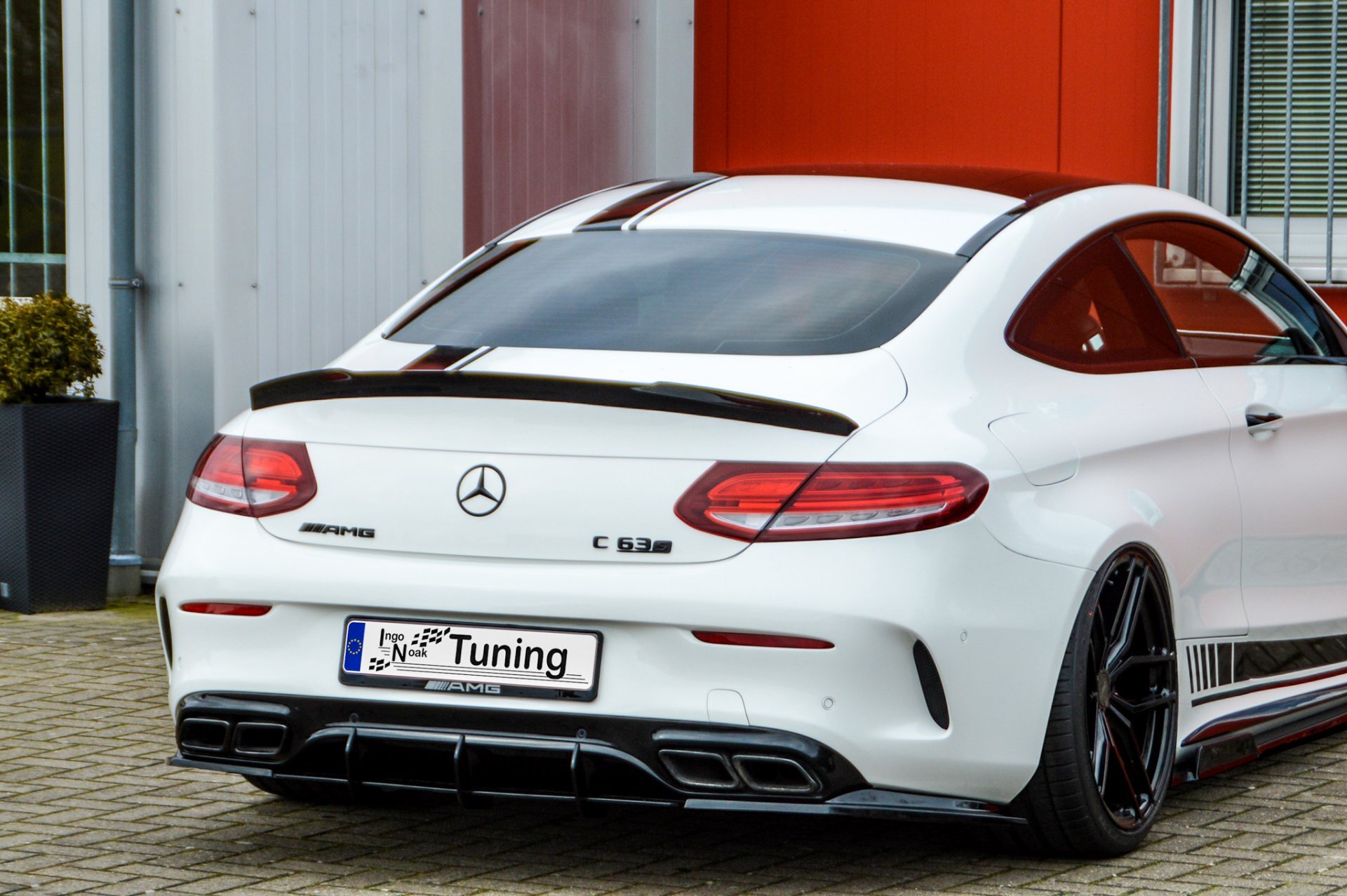 Ingo Noak Gefräster Heckansatz mit Seitenteilen für Mercedes C-Klasse C63AMG C205/A205 Coupe Cabrio