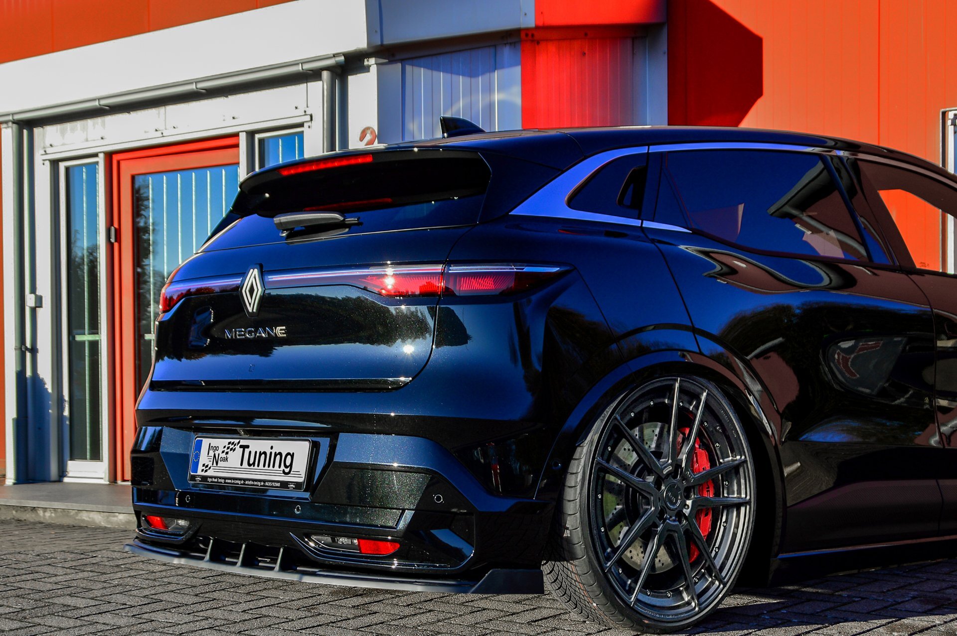 Ingo Noak Heckansatz mit Wings aus ABS für Renault Megane E-Tech Elektric RCB