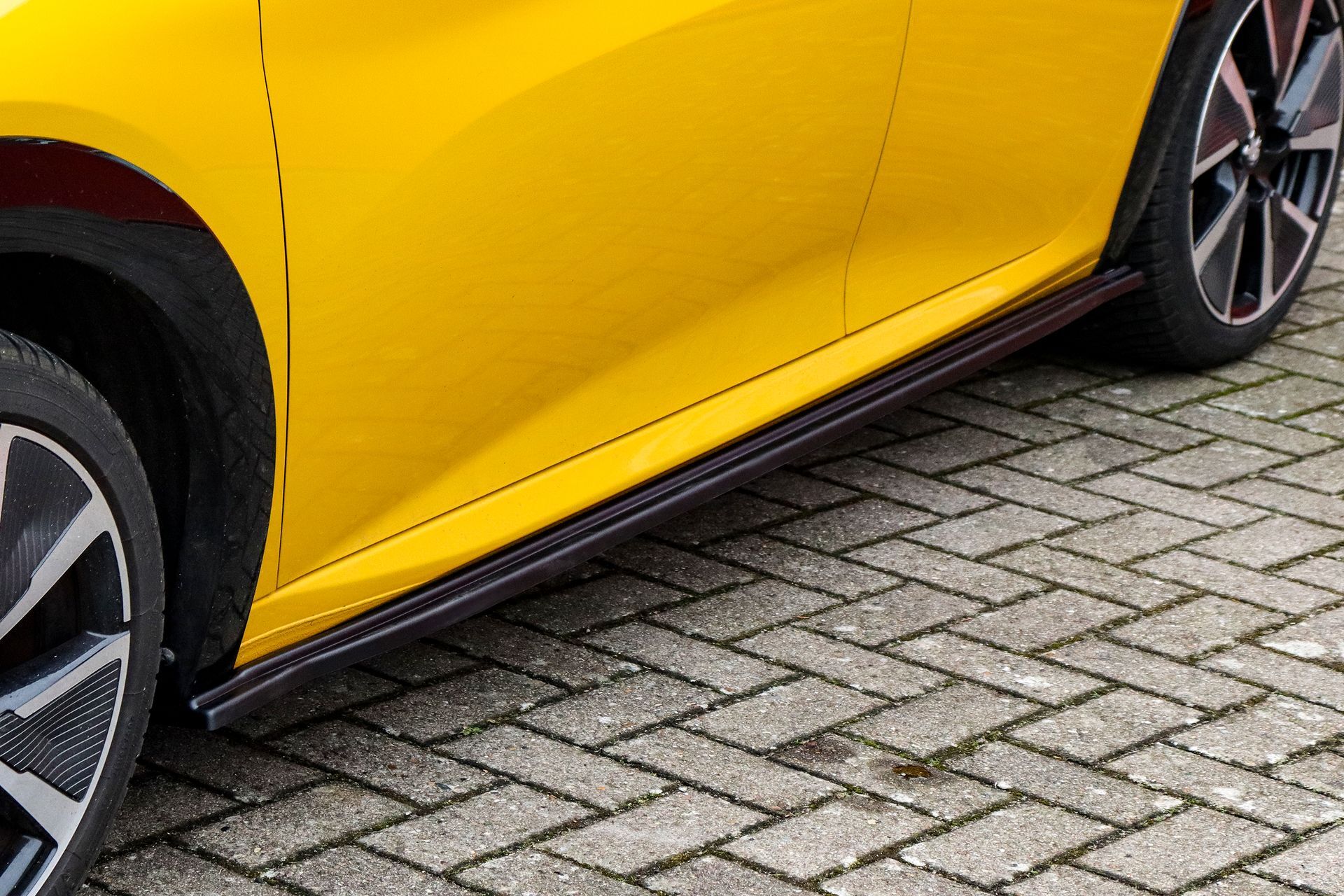 Ingo Noak Cup Seitenschweller für Peugeot 208 II e208 GT + GT-Line