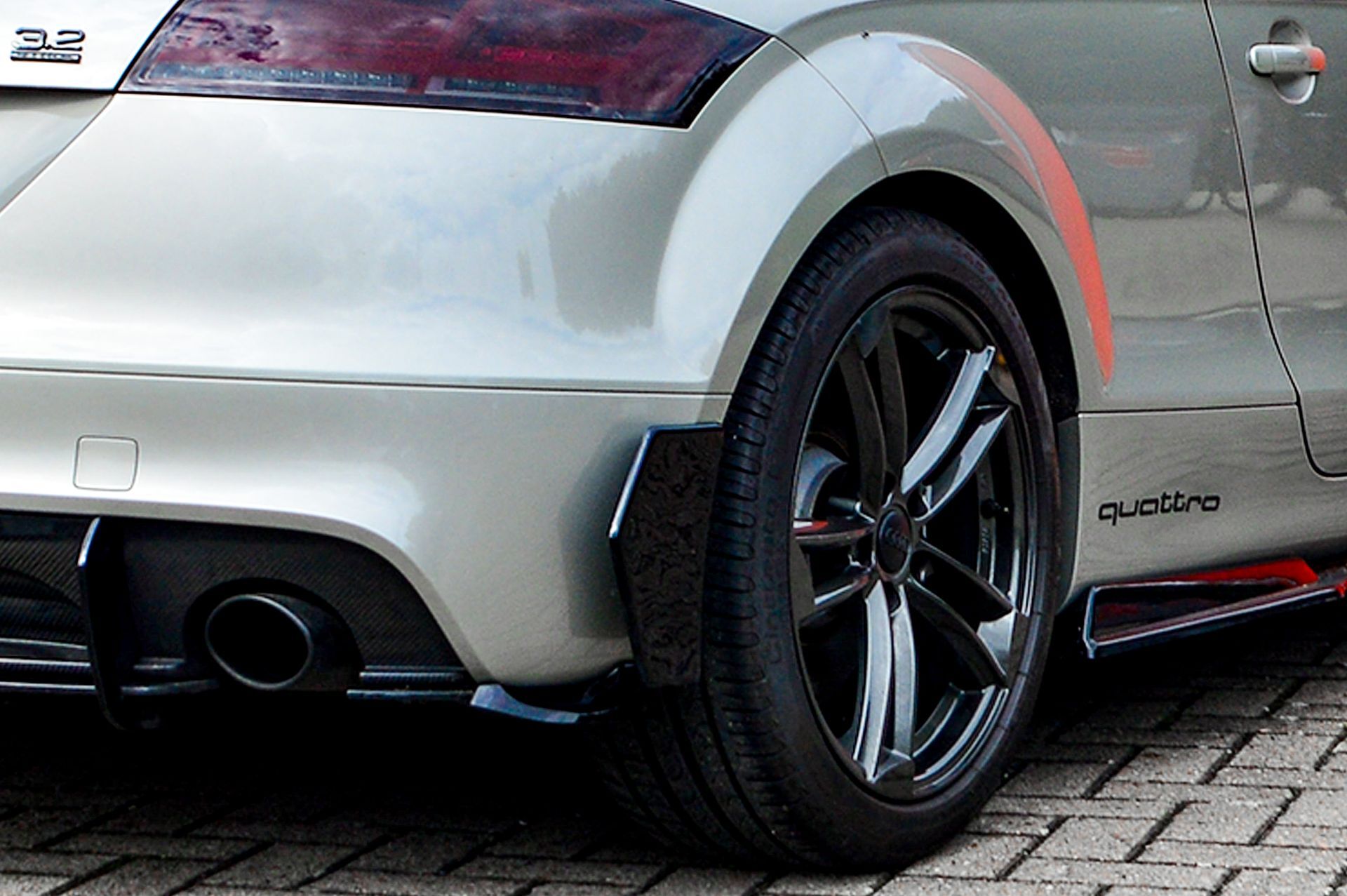 Ingo Noak Hintere Seiten Flaps Flicks Satz aus ABS Kunststoff für Audi TT 8J