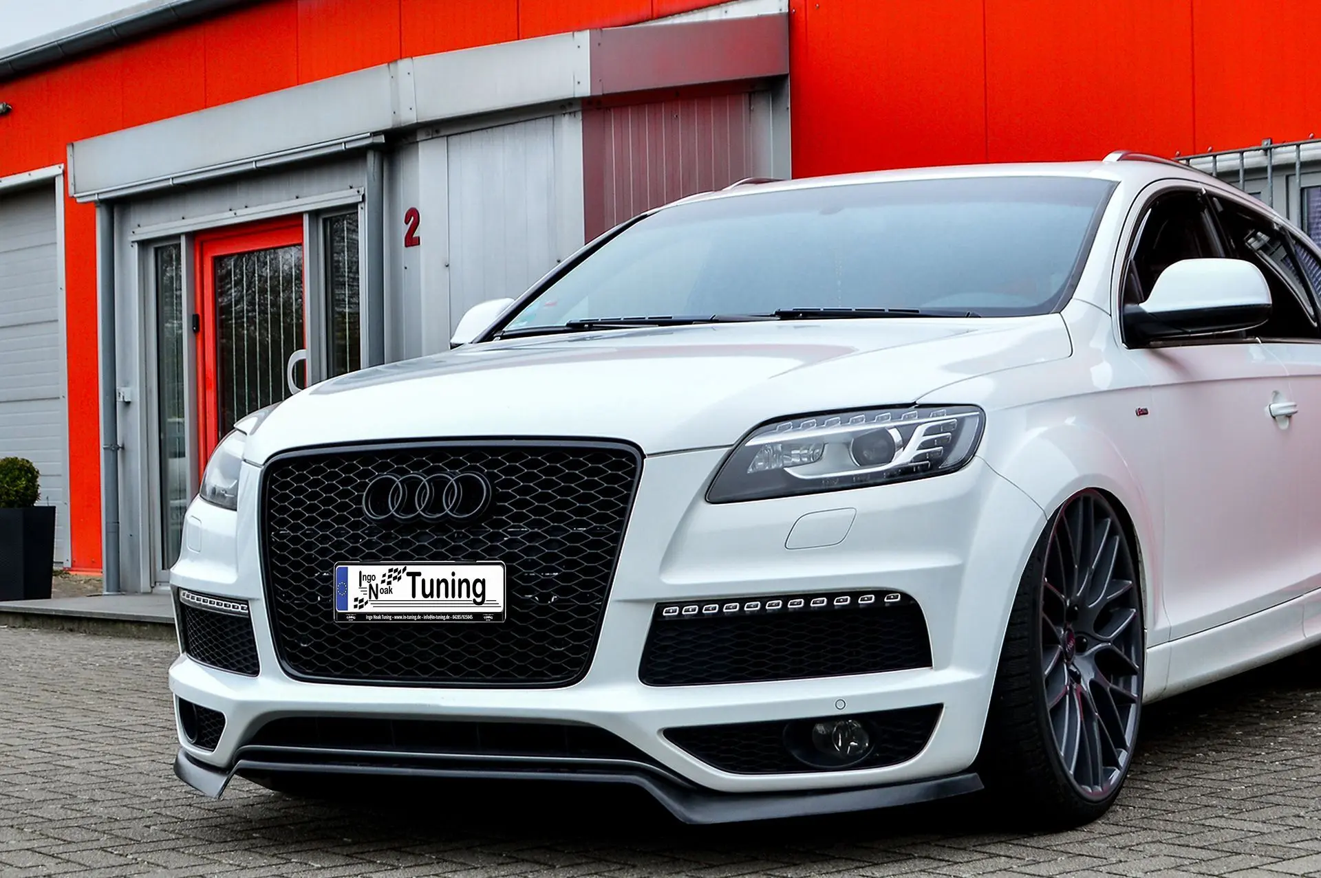 Ingo Noak Cup Frontspoilerlippe für Audi Q7 4L mit S-Line aus ABS