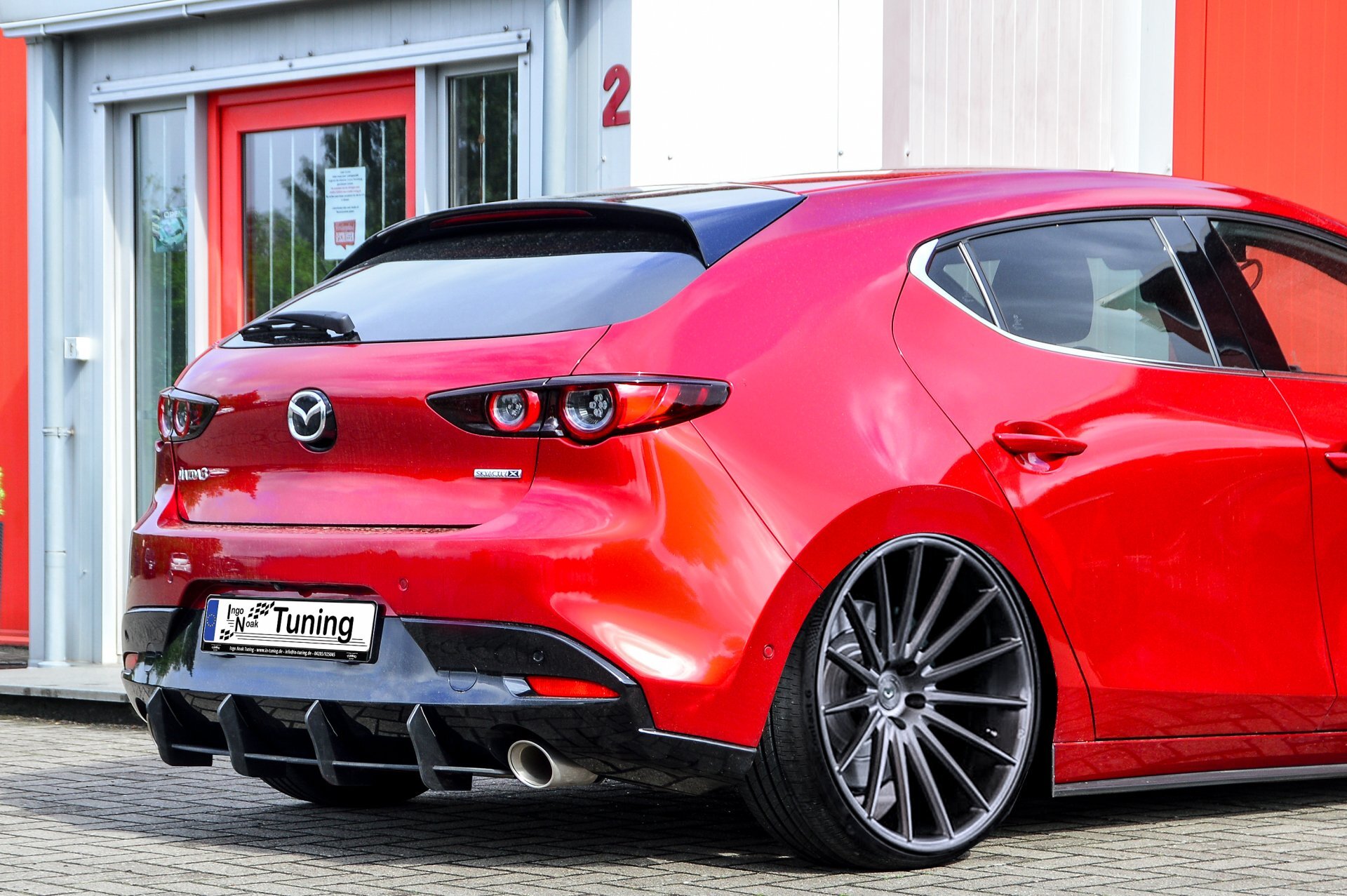 Ingo Noak Gefräster Heckansatz aus ABS für Mazda 3 BP