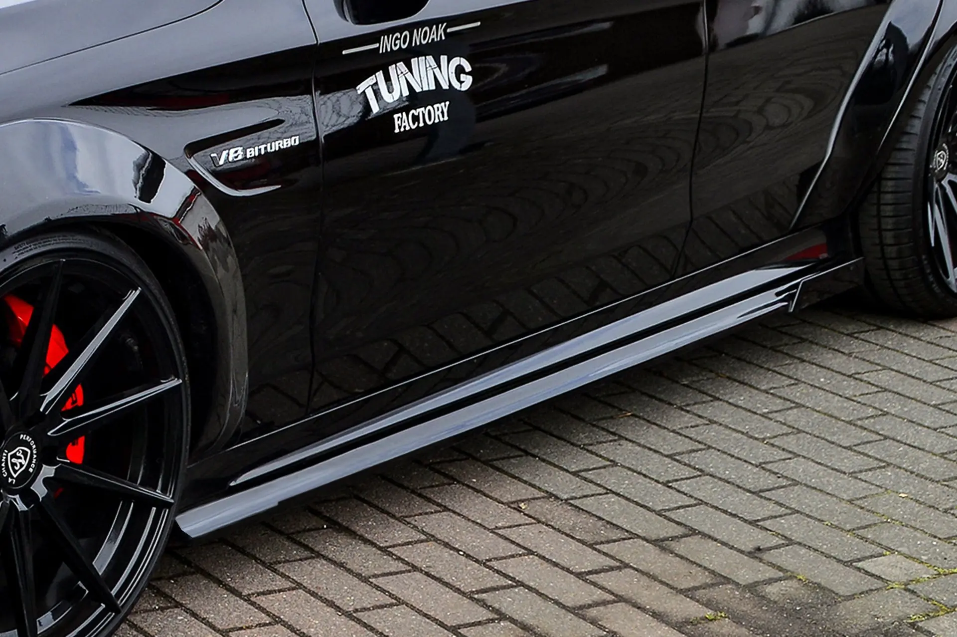 Ingo Noak Cup Seitenschweller mit Wing hinten für Mercedes C-Klasse C63AMG+S
