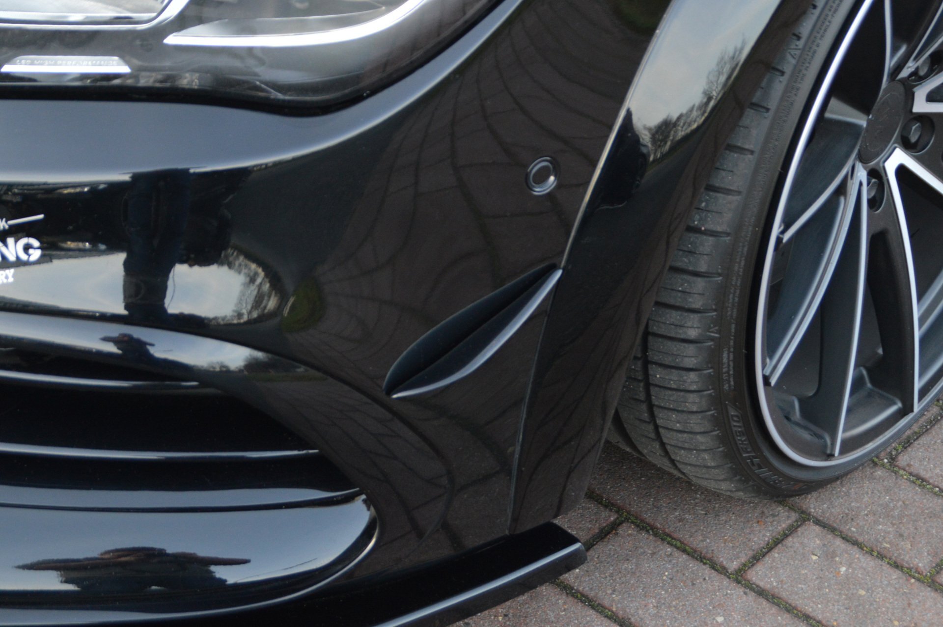 Ingo Noak Flaps Luftführung Satz für MB A W176 45 AMG ab Bj.:2015- Ingo Noak Flaps Luftführung Satz für MB A W176 45 AMG ab Bj.:2015-
