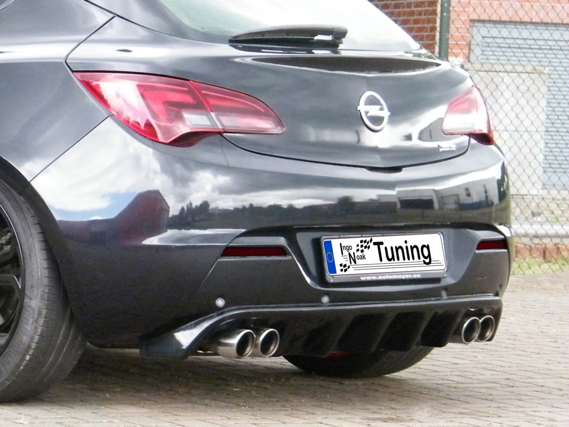 Ingo Noak Heckdiffusor , für Fahrzeuge mit Einparkhilfe für Opel Astra J GTC